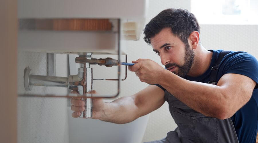 Water heater installation in Albany, IN